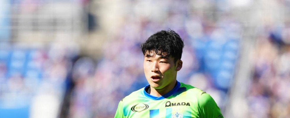 【湘南】Ｃ大阪と３－３　終盤に追いつく　エース鈴木章斗が５カ月ぶり得点で１Ｇ１Ａ