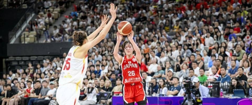 バスケ女子　日本が女王中国撃破で２大会ぶりアジア制覇王手！７大会連続決勝進出　驚異の身長２２６ｃｍ１８歳Ｃに苦しめられるも１９歳司令塔・田中こころが圧巻２７得点でけん引