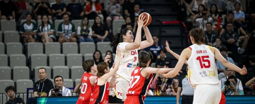 【バスケ】身長220cｍの中国女子18歳に「理不尽…」張子宇17得点　日本に敗れＶ２ならず