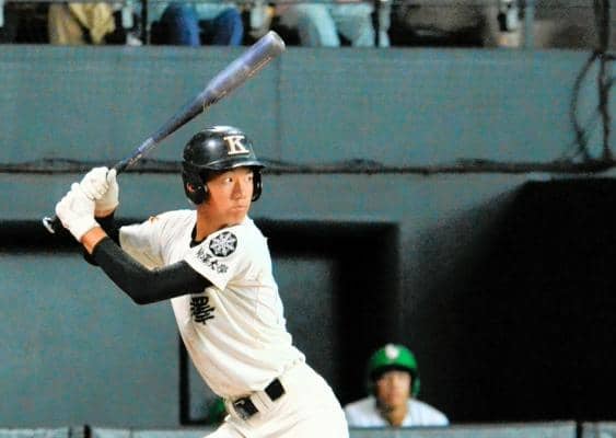 留学生の駒大苫小牧主将、仲間と憧れのポーズ「日本に来てよかった」