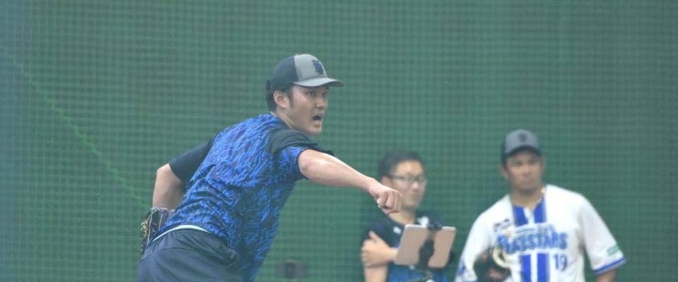 ＤｅＮＡ入りの藤浪「全然違うなと。アジャストしていかないと」「変化球が全然曲がらない」チーム初練習で日米ボールの違いを確認
