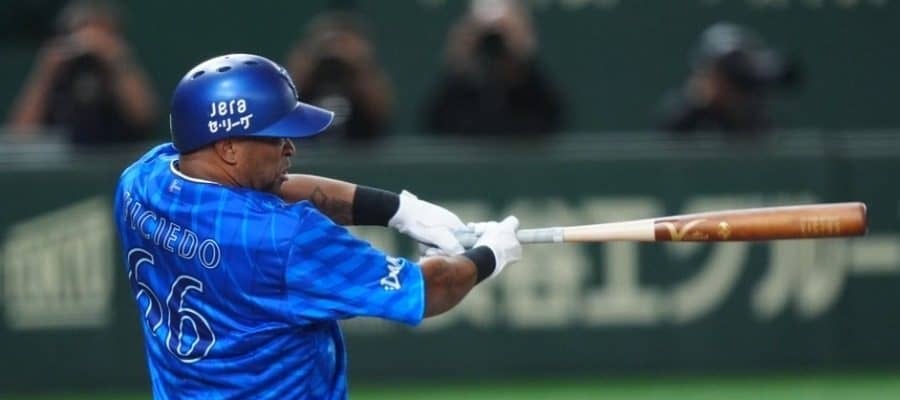 「素敵すぎて涙止まらない」　新助っ人をベンチから見守り…変わらぬ2人の絆が「感動」