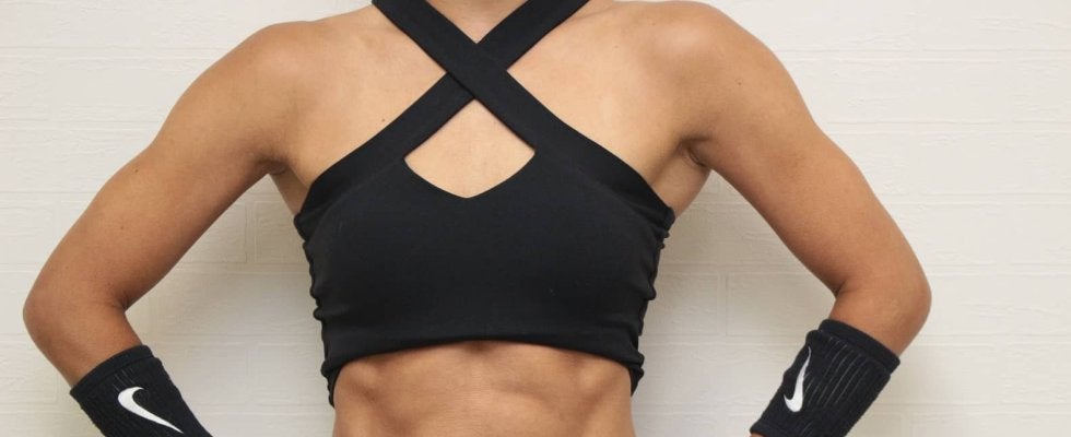 “効いてる感”ハンパない！腹直筋＆腹斜筋を狙い撃つ自重筋トレ【10種目】