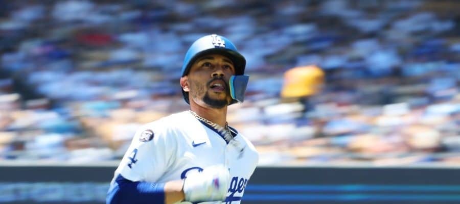 不振ベッツへ…LAに起きた“異様な光景”　指揮官も感銘、ド軍に必要なスターの復活