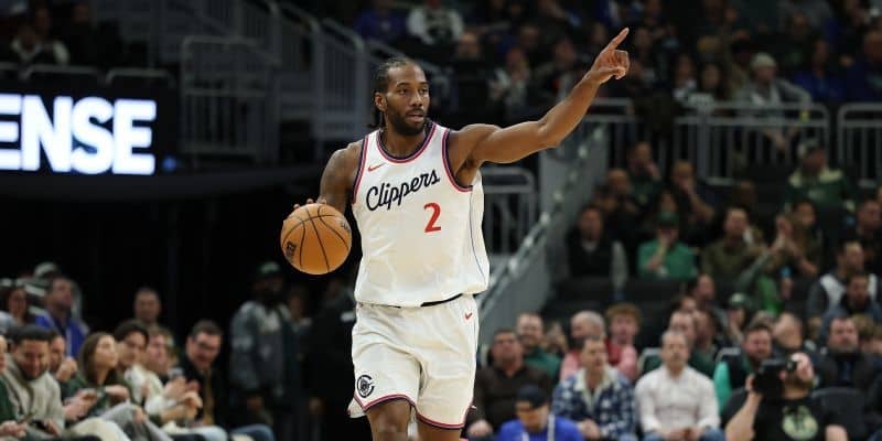 カワイ・レナードがルワンダにコートを寄贈…無料のバスケットボールキャンプも開催