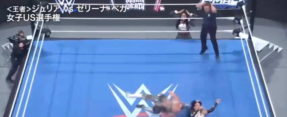 審判もドン引き…日本人美女レスラーが“頭から落ちる”危険技に悶絶…ハイレベル技の応酬に観客は熱狂「ヤバすぎる」