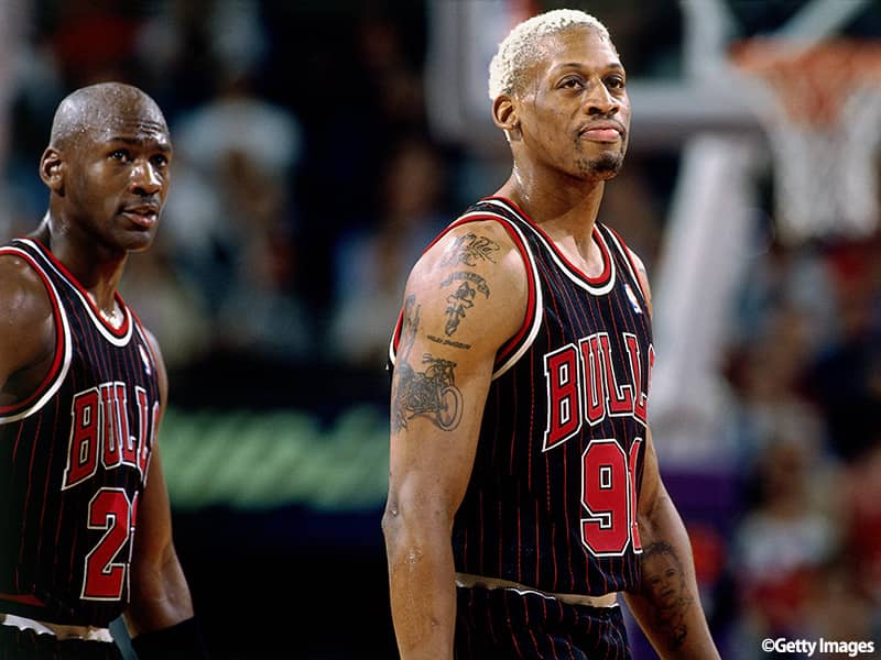 河村所属のブルズが名作ジャージ“ピンストライプ”を復刻！モデルに