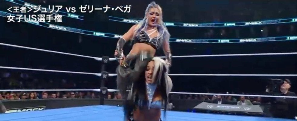 「痛そう」人気日本人女子レスラーが敵の後頭部を“ぐしゃり”…容赦ない攻撃に会場騒然「大丈夫か？」