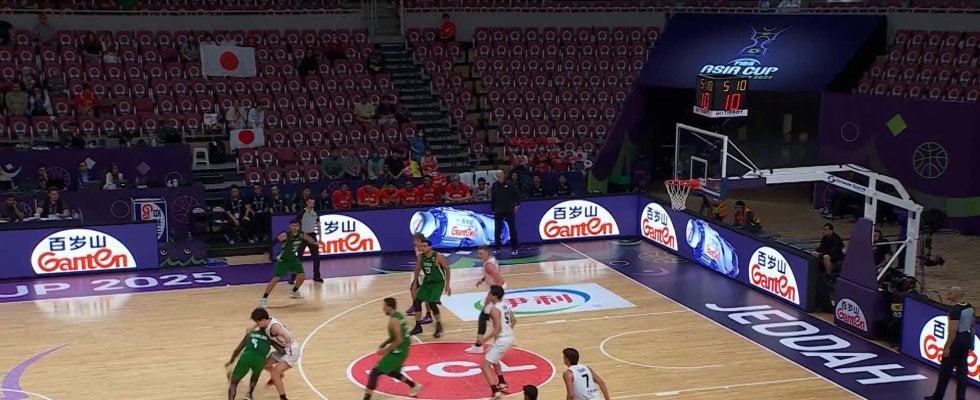 「脚の動きエグい！」日本代表主将“鬼の粘着ディフェンス”にSNS沸騰「50点分の価値ある守備」馬場雄大が相手エース封殺→雄叫び