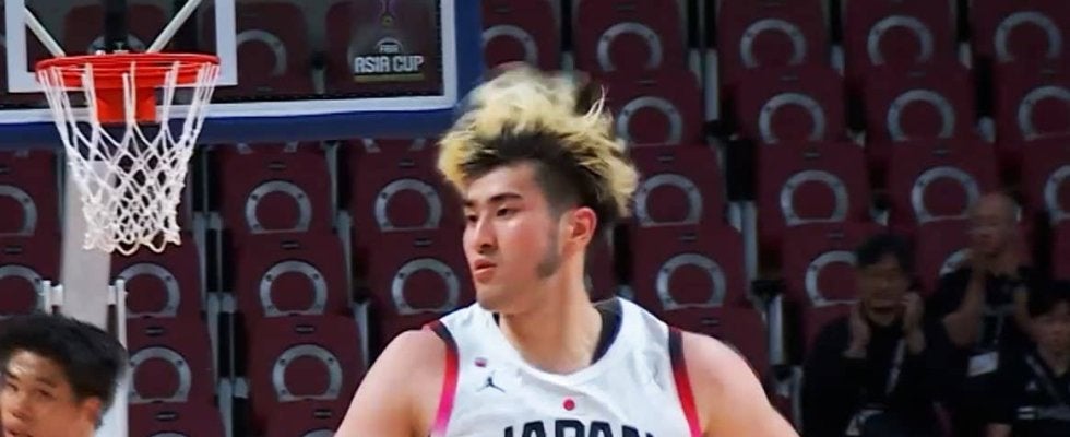 桜木花道かよ！ 川真田紘也の“強靭リバウンド”が話題沸騰「小中学生の教材にすべき」「今日イチ熱かった」バスケ格言を体現した瞬間