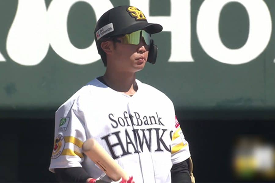 鷹、引き分け挟み6連勝 今宮健太の適時打からビッグイニング、14日