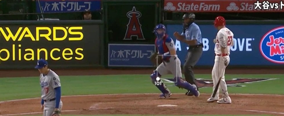 どうした…？ 大谷翔平の投球に“イライラ”「これは悔しい」162キロ剛速球を“ズバン”→トラウトの様子がおかしくなる「ここは手が出ない」
