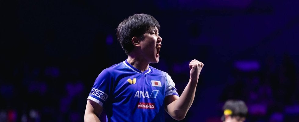 エース張本智和が世界王者撃破の『秘策』を明かす「武器のチキータ」を封印し歴史的V【卓球 WTT横浜】