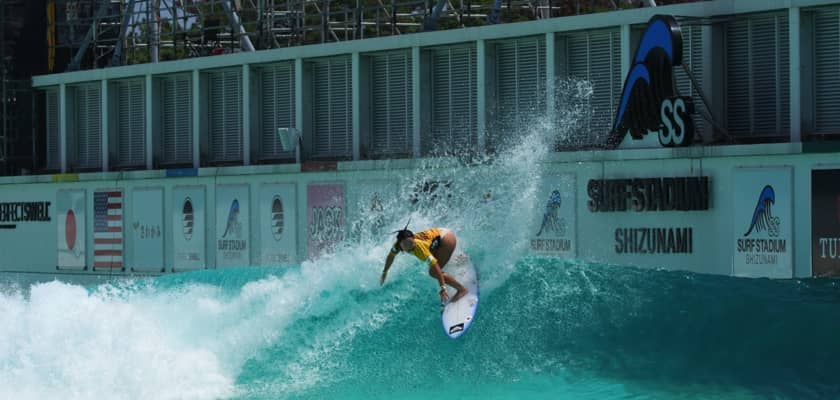 史上初、プロツアーが静波サーフスタジアムPerfectSwell®︎で開催