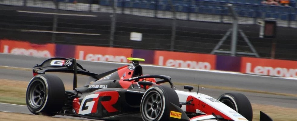 FIA F2で2年目を迎えた宮田莉朋の今（前篇） 〜スパ・フランコルシャンでの2位表彰台は嬉しいが、その裏で解決されていない問題〜