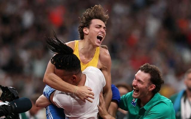 デュプランティス歓喜　6ｍ30で世界新記録　世界陸上男子棒高跳び