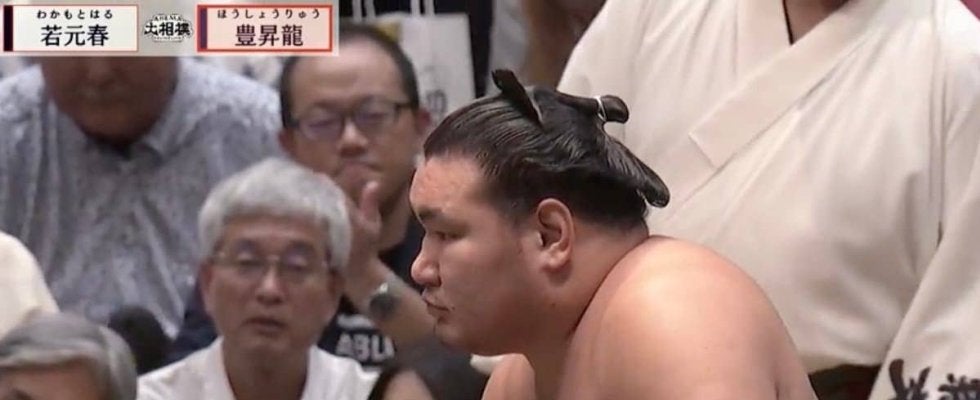 「いくら稼いだ？」横綱・豊昇龍、10連勝を決めた一番の懸賞が「厚み半端ねぇ！」視聴者騒然