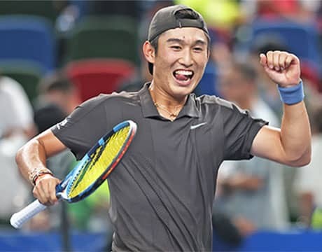  中国20歳が世界10位撃破 