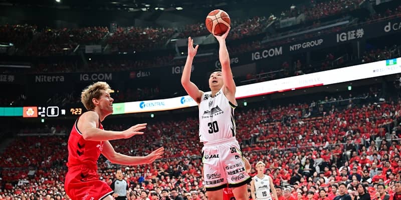 レバンガ北海道がリベンジ…ドワイト・ラモスが攻守で躍動、富永啓生は20得点の活躍