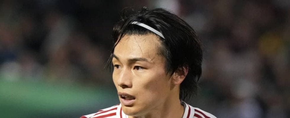 華麗に先制＆泥臭く勝ち越し！ 日本代表FW上田綺世が｢まさに絶好調｣の2ゴールで開幕8戦8発！｢これぞエースの仕事｣｢かっこよすぎだろ」