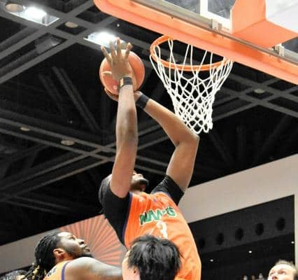 ホーム開幕節を白星で飾れず　バスケのアルビBBは開幕4連敗