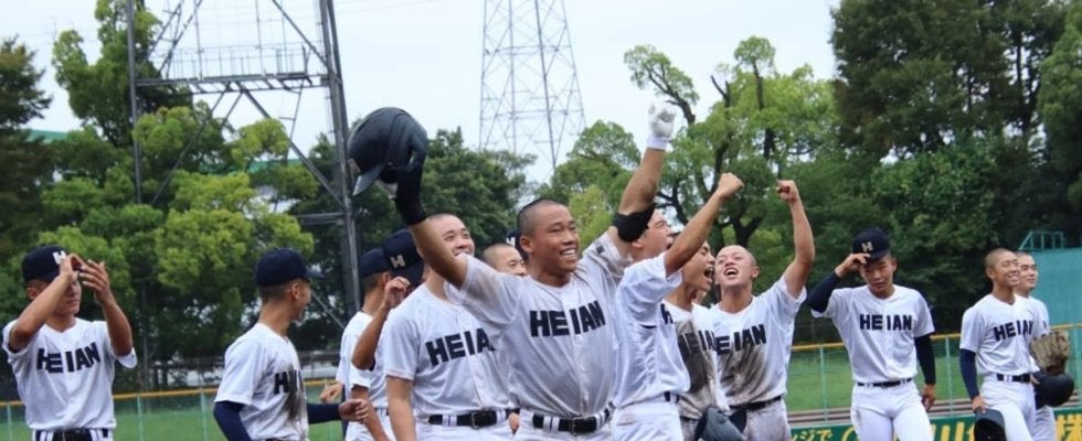 龍谷大平安が2年連続の近畿大会出場！5試合無失策の堅守が光る【京都】