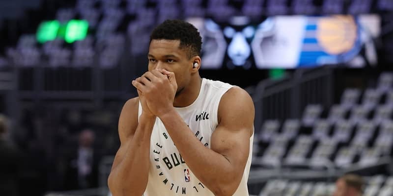 今季のチームに初合流したヤニス「今はコンディションを戻しているところ」