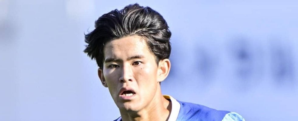 来夏W杯の秘密兵器！ 20歳の大型ストライカーが劇的ワンタッチ逆転弾！｢ぶっちぎりで光ってる｣MF山本理人とのホットラインで5戦ぶり勝利を届ける！