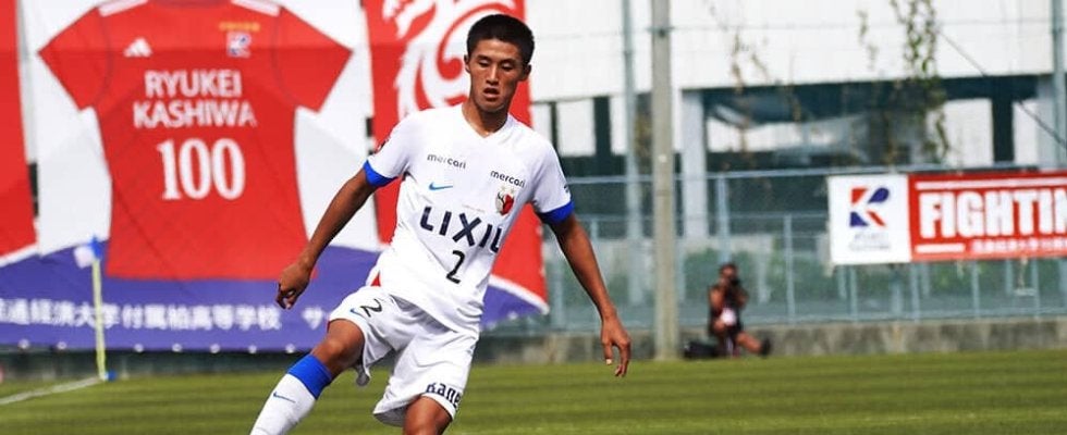 目指すは“盟友”とのプレミア制覇。鹿島アントラーズユース不動の右サイドバック・朝比奈叶和がピッチに立ち続けている理由　高円宮杯プレミアリーグEAST流通経済大柏高校×鹿島アントラーズユースマッチレビュー