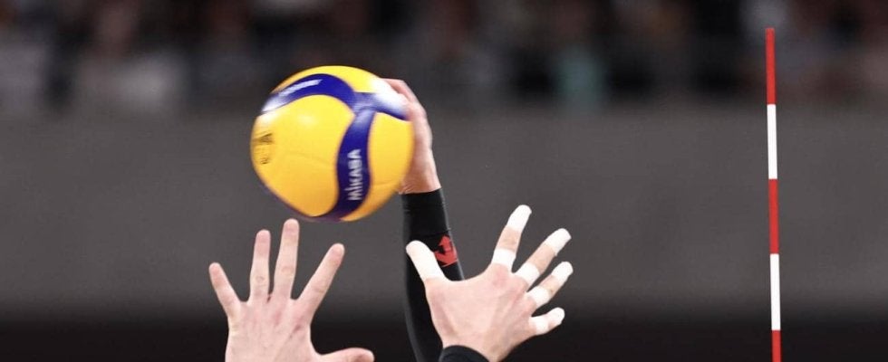 【バレー】サントリーが第１セット先取　ペルージャ石川が高橋をブロックし後半追い上げる場面も