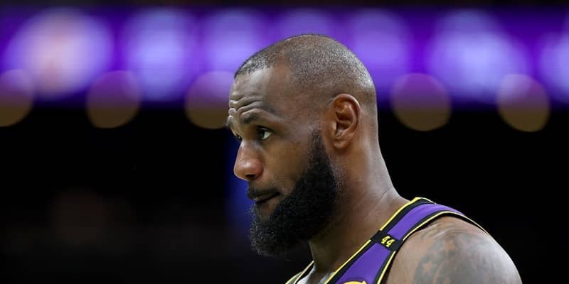 世界中から注目を集めたレブロンの「第二の決断」はブランデーブランドとの“宣伝”映像に