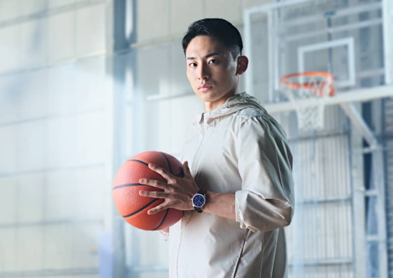 河村勇輝が着用する新ビジュアル公開…ティソ「PRC 100 ソーラー」限定