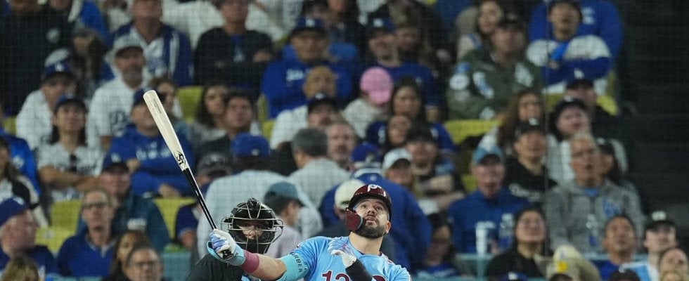 【データ】お目覚めシュワバーが２本塁打　ドジャースタジアム右翼席後方の屋根越えたのは２人目