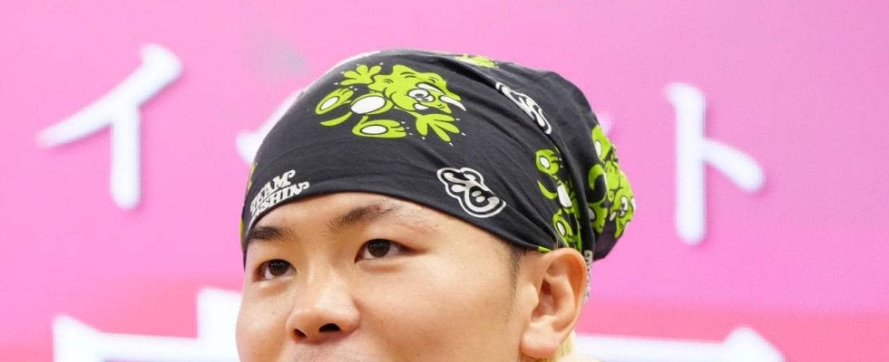 那須川天心１日店員「品出しジャブ」店舗トレ手応え　新世界王者メディナも練習相手で合流