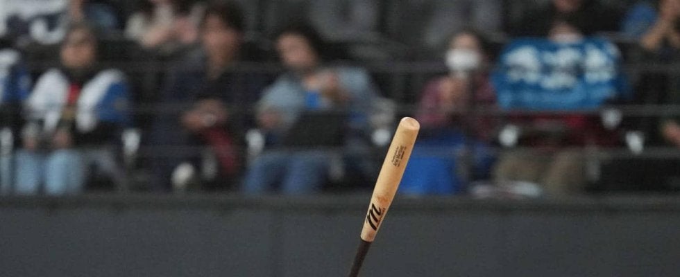 【日本ハム】万波中正借りた“魚雷バット”で千金先制打　新庄監督「このシリーズのキーマンに」