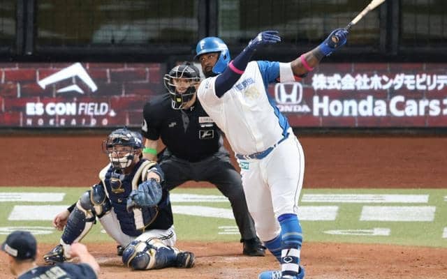 日本ハムは逆転、DeNAはサヨナラで2連勝　CS最終ステージへ