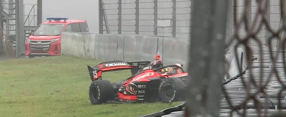 フォーミュラカーが「川に乗って…」 雨の富士で起きたクラッシュ、“日本一速い男”も「ハイドロしてた」と舞台裏を証言