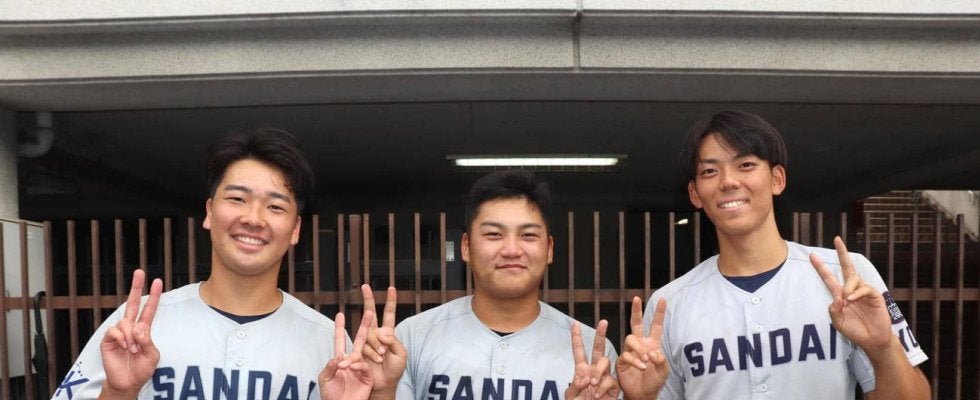 京産大７年ぶりリーグ優勝！プロ注目右腕の田村剛平が胴上げ投手「いい関係だった」仲間に感謝