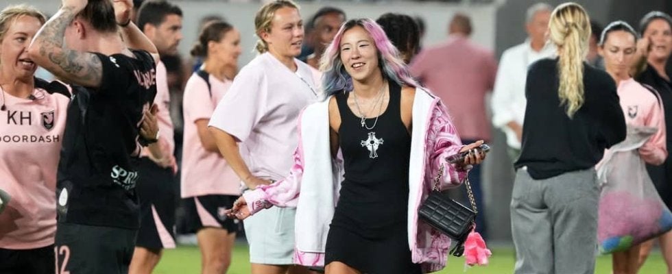 秘技バックヒールボレー!? 復活なでしこ遠藤純が超絶パスでアシスト記録！ 守屋都弥のロングパスから一瞬でチャンス創出｢美しい！｣｢ハンパない｣