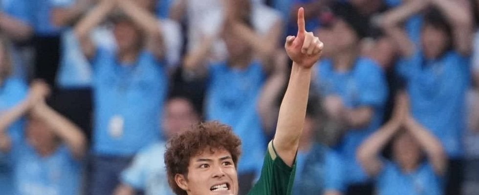 即完売のJ1東京Vのコラボ｢MA-1｣とモデル役選手に絶賛の嵐！｢今まで見たJリーググッズの中で一番｣｢（花より男子）道明寺司だわ｣