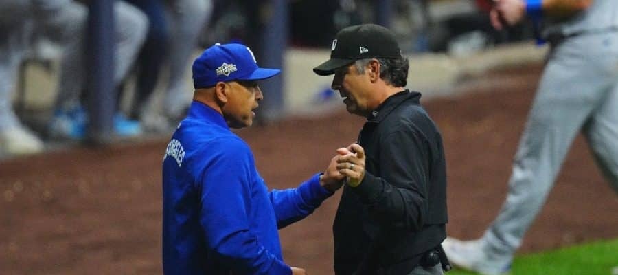 ド軍、まさかの「中ゴロ」で痛恨併殺　1死満塁で無得点、場内困惑…審判団協議も