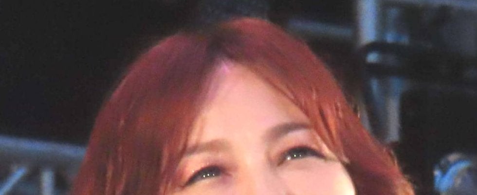 【出雲駅伝】「さすが勝利の女神」相川七瀬が現地観戦　国学院大メンバー＆監督祝福ショット披露