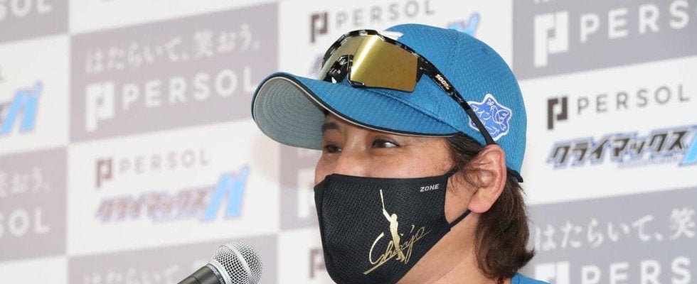 【日本ハム】新庄監督お口にチャック「コーチのみんなに怒られた」／CSファイナル会見一問一答