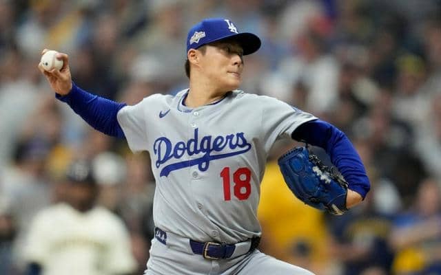 ドジャースが2連勝　山本由伸が完投、日本選手初　大谷翔平に適時打