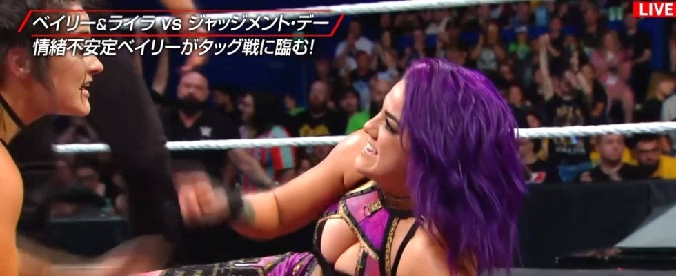 女子レスラーに“別人格”が現われる異変発生 ビンタされた瞬間に表情が一変…あまりの迫力に会場騒然