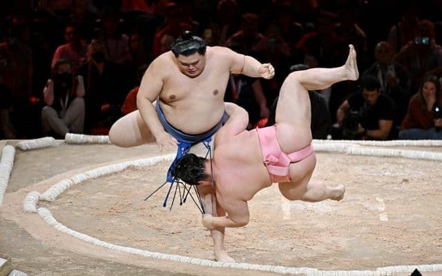 「大相撲は単なる格闘技にあらず」　ロンドン公演、5400席埋まる