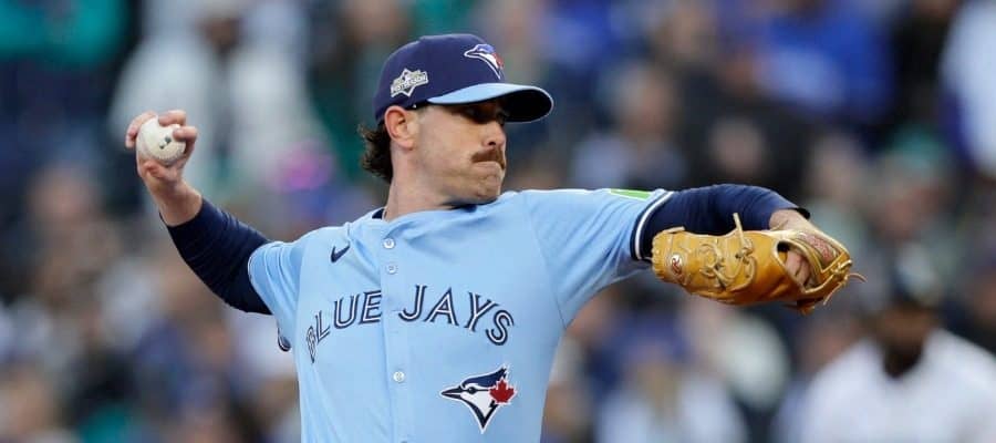 右肘リハビリ中に移籍…Bジェイズ大勝呼んだ“好投”　指揮官も絶賛したCY賞右腕の実力