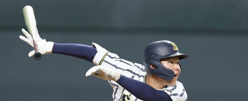 白樺学園が秋６年ぶり４強　１年生主将の菊島有佑、今秋16打席目で初安打放ち決勝点／北海道