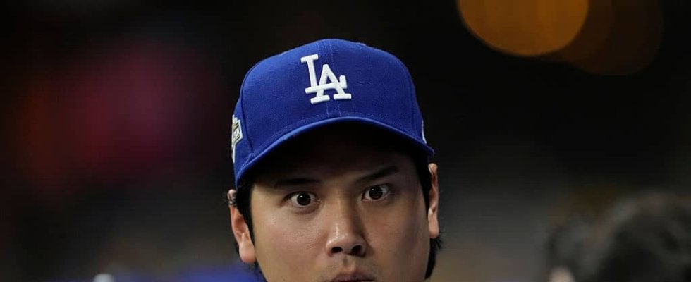 何が起きた…！？ 大谷翔平、目を疑う“まさかの行動”「すげえw」ベンチでのリアクションが話題に「このノリが良いわ」「最高すぎる」