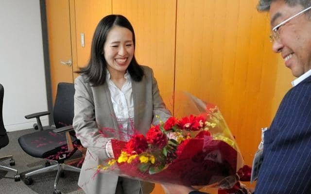 国スポ「なぎなた演技競技」2連覇の浅沼さんが豊岡市長に優勝報告